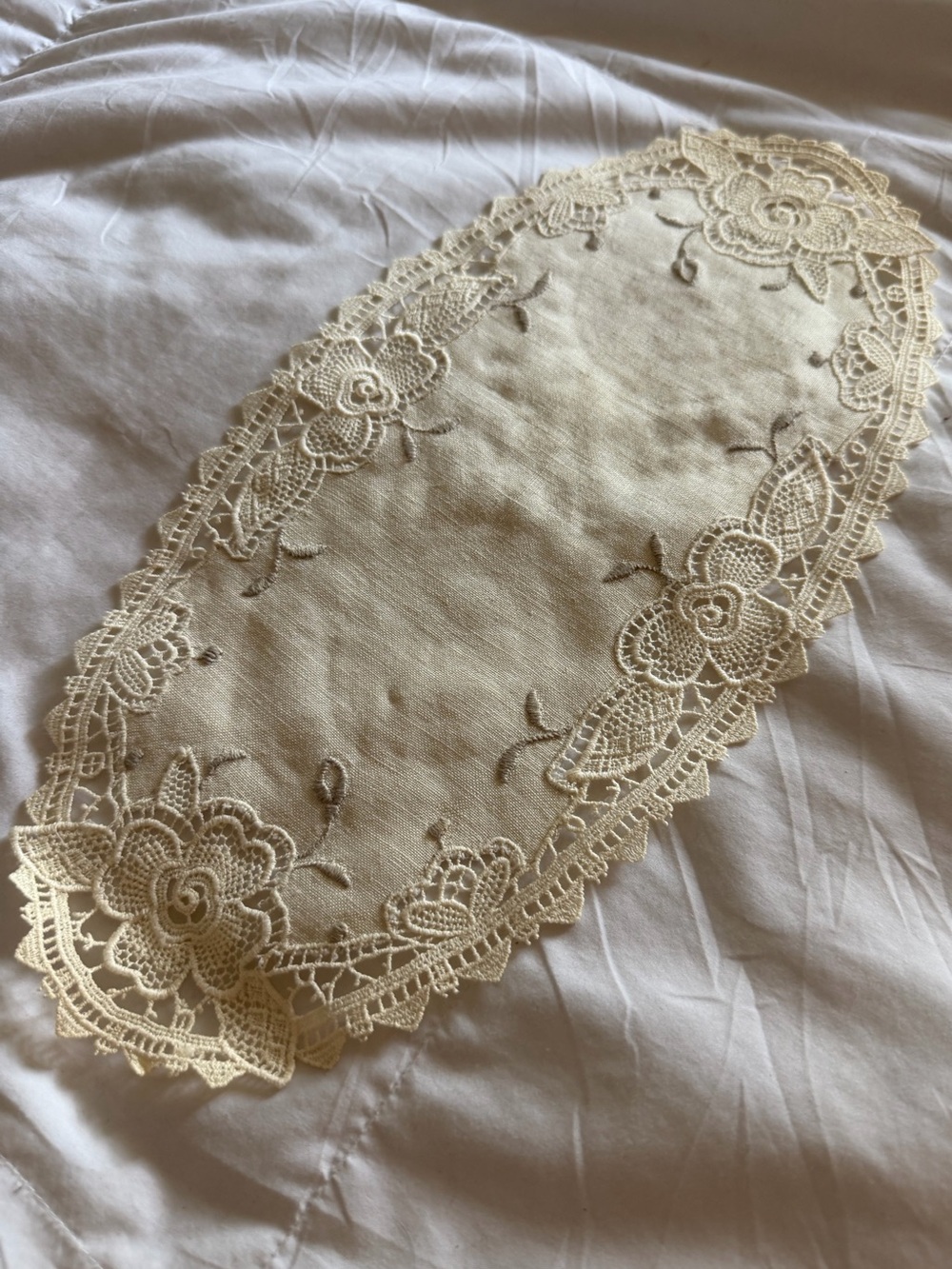 Vintage Lace Trim Oval Linen Cotton Doily in Cream and Grey